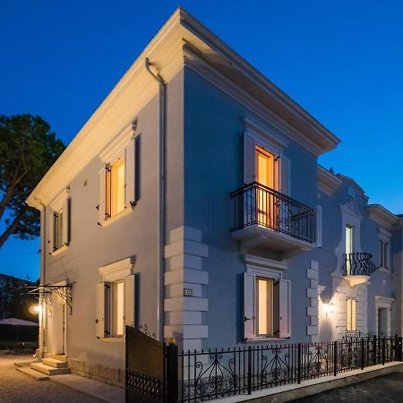 B&B Villa Tozza Сенигаллия Экстерьер фото